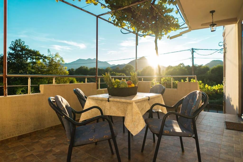 Villa Pavle'S Oasis Virpazar Exterior foto